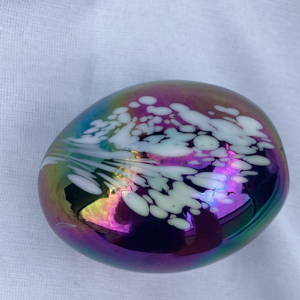 Iridescent Glass Egg 3 inches - Picture 3 of 5